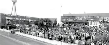 B&W image of Fletcher Jones factory in Warnambool 